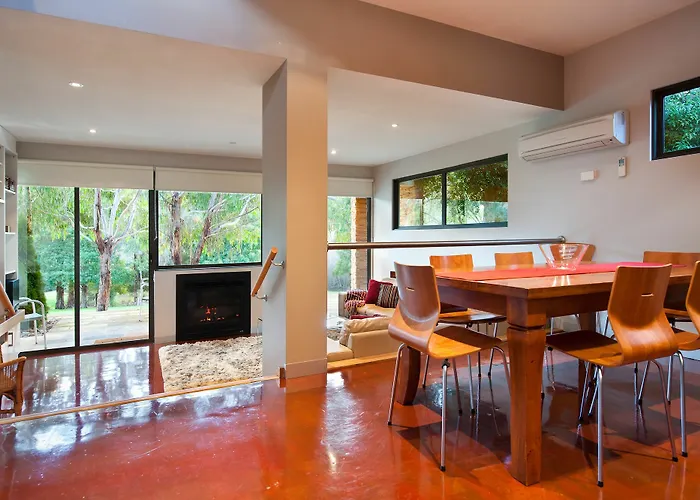 Lake Daylesford Lodge 7