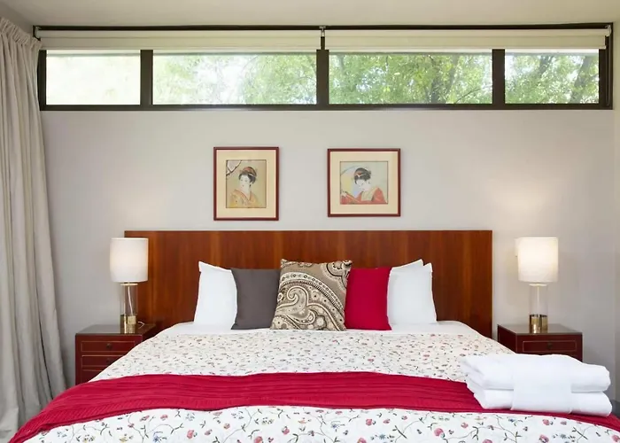 Lake Daylesford Lodge 7